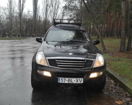 Чорний Cанг Йонг Rexton, об'ємом двигуна 2.9 л та пробігом 300 тис. км за 4600 $, фото 4 на Automoto.ua