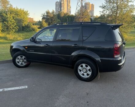 Чорний Cанг Йонг Rexton, об'ємом двигуна 2.9 л та пробігом 183 тис. км за 4199 $, фото 4 на Automoto.ua
