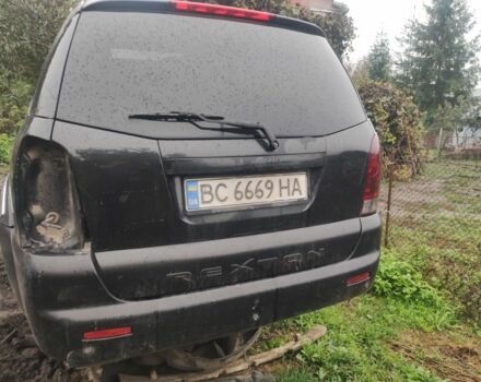 Чорний Cанг Йонг Rexton, об'ємом двигуна 0 л та пробігом 245 тис. км за 649 $, фото 1 на Automoto.ua