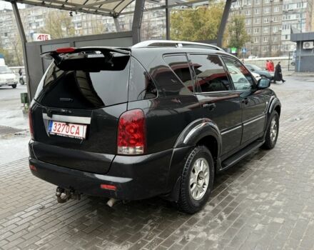 Чорний Cанг Йонг Rexton, об'ємом двигуна 2.7 л та пробігом 278 тис. км за 2999 $, фото 2 на Automoto.ua