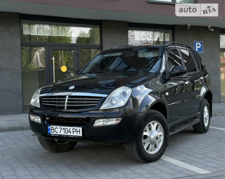 Чорний Cанг Йонг Rexton, об'ємом двигуна 2.7 л та пробігом 258 тис. км за 6000 $, фото 1 на Automoto.ua