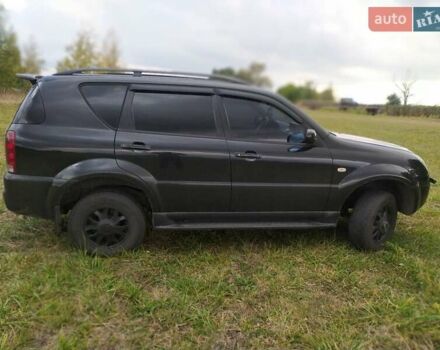 Черный Cанг Йонг Рекстон, объемом двигателя 2.7 л и пробегом 380 тыс. км за 7500 $, фото 7 на Automoto.ua