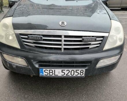 Черный Cанг Йонг Рекстон, объемом двигателя 2.7 л и пробегом 240 тыс. км за 3000 $, фото 2 на Automoto.ua