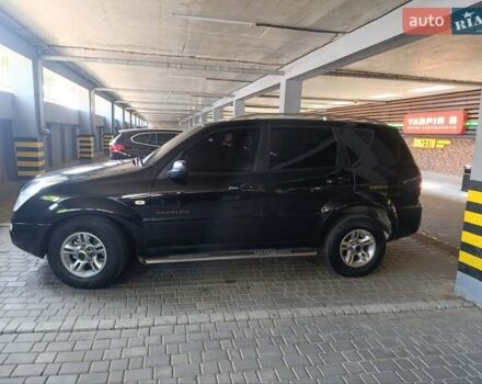 Чорний Cанг Йонг Rexton, об'ємом двигуна 2.7 л та пробігом 370 тис. км за 5400 $, фото 3 на Automoto.ua