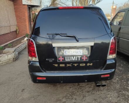 Чорний Cанг Йонг Rexton, об'ємом двигуна 0 л та пробігом 350 тис. км за 4900 $, фото 3 на Automoto.ua