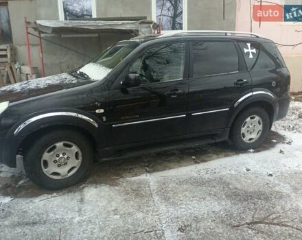Чорний Cанг Йонг Rexton, об'ємом двигуна 2.7 л та пробігом 174 тис. км за 7000 $, фото 1 на Automoto.ua