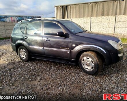 Чорний Cанг Йонг Rexton, об'ємом двигуна 2.7 л та пробігом 246 тис. км за 4500 $, фото 2 на Automoto.ua