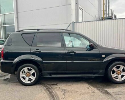 Чорний Cанг Йонг Rexton, об'ємом двигуна 2.7 л та пробігом 215 тис. км за 4500 $, фото 7 на Automoto.ua