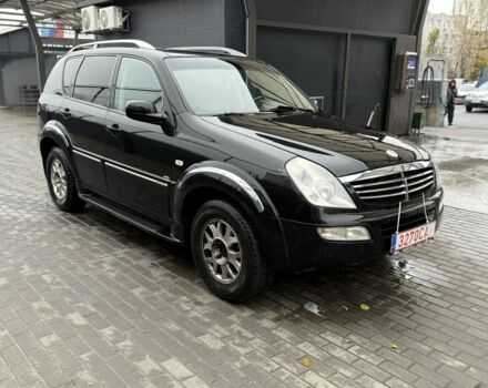 Чорний Cанг Йонг Rexton, об'ємом двигуна 2.7 л та пробігом 278 тис. км за 2999 $, фото 1 на Automoto.ua