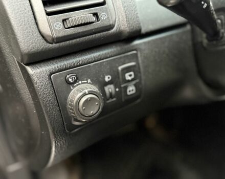 Чорний Cанг Йонг Rexton, об'ємом двигуна 2.7 л та пробігом 278 тис. км за 2999 $, фото 6 на Automoto.ua