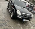 Черный Cанг Йонг Рекстон, объемом двигателя 2.7 л и пробегом 350 тыс. км за 6700 $, фото 1 на Automoto.ua