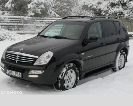 Черный Cанг Йонг Рекстон, объемом двигателя 2.7 л и пробегом 300 тыс. км за 4500 $, фото 7 на Automoto.ua