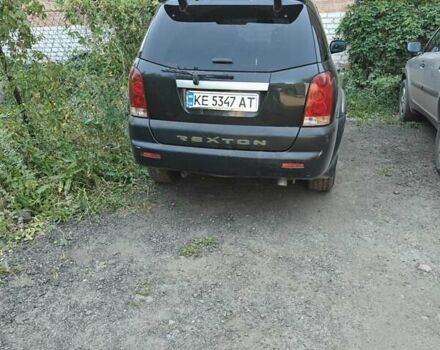 Чорний Cанг Йонг Rexton, об'ємом двигуна 2.8 л та пробігом 260 тис. км за 5500 $, фото 4 на Automoto.ua