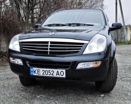 Чорний Cанг Йонг Rexton, об'ємом двигуна 2.7 л та пробігом 46 тис. км за 4500 $, фото 3 на Automoto.ua