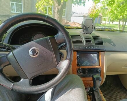 Черный Cанг Йонг Рекстон, объемом двигателя 2.7 л и пробегом 300 тыс. км за 4500 $, фото 3 на Automoto.ua