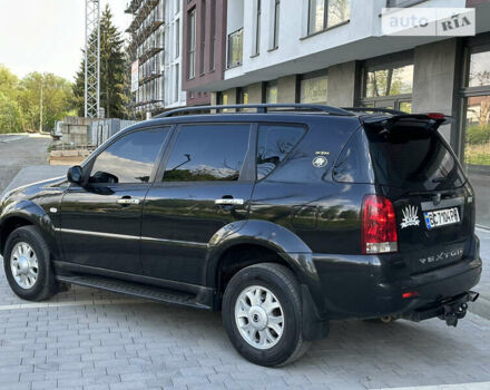 Чорний Cанг Йонг Rexton, об'ємом двигуна 2.7 л та пробігом 258 тис. км за 6000 $, фото 12 на Automoto.ua