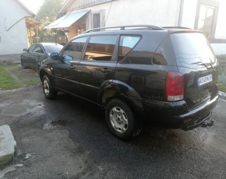 Чорний Cанг Йонг Rexton, об'ємом двигуна 2.7 л та пробігом 250 тис. км за 4900 $, фото 5 на Automoto.ua
