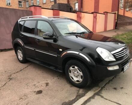 Черный Cанг Йонг Рекстон, объемом двигателя 2.7 л и пробегом 175 тыс. км за 4700 $, фото 7 на Automoto.ua