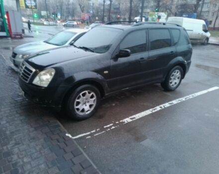 Черный Cанг Йонг Рекстон, объемом двигателя 2.7 л и пробегом 319 тыс. км за 3999 $, фото 4 на Automoto.ua