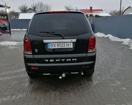 Чорний Cанг Йонг Rexton, об'ємом двигуна 2.7 л та пробігом 400 тис. км за 7300 $, фото 4 на Automoto.ua