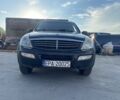 Черный Cанг Йонг Рекстон, объемом двигателя 2.7 л и пробегом 183 тыс. км за 3200 $, фото 1 на Automoto.ua