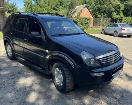 Чорний Cанг Йонг Rexton, об'ємом двигуна 3.2 л та пробігом 220 тис. км за 5500 $, фото 1 на Automoto.ua