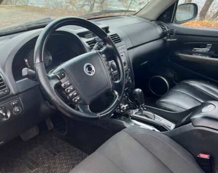 Чорний Cанг Йонг Rexton, об'ємом двигуна 2.7 л та пробігом 275 тис. км за 4300 $, фото 7 на Automoto.ua