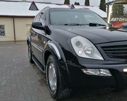 Чорний Cанг Йонг Rexton, об'ємом двигуна 2.7 л та пробігом 400 тис. км за 7300 $, фото 24 на Automoto.ua