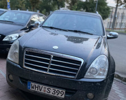 Чорний Cанг Йонг Rexton, об'ємом двигуна 2.7 л та пробігом 255 тис. км за 5000 $, фото 3 на Automoto.ua