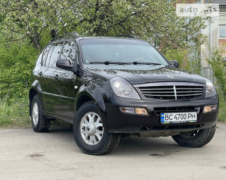 Чорний Cанг Йонг Rexton, об'ємом двигуна 2.3 л та пробігом 221 тис. км за 7500 $, фото 3 на Automoto.ua