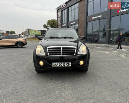 Чорний Cанг Йонг Rexton, об'ємом двигуна 2.7 л та пробігом 314 тис. км за 5900 $, фото 7 на Automoto.ua