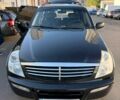 Чорний Cанг Йонг Rexton, об'ємом двигуна 3.2 л та пробігом 330 тис. км за 3500 $, фото 4 на Automoto.ua