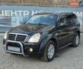 Черный Cанг Йонг Рекстон, объемом двигателя 2.7 л и пробегом 195 тыс. км за 8500 $, фото 1 на Automoto.ua