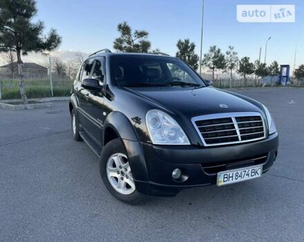 Чорний Cанг Йонг Rexton, об'ємом двигуна 2.7 л та пробігом 325 тис. км за 7900 $, фото 1 на Automoto.ua