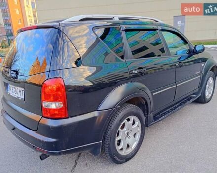 Черный Cанг Йонг Рекстон, объемом двигателя 2.7 л и пробегом 240 тыс. км за 7000 $, фото 6 на Automoto.ua