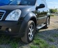 Чорний Cанг Йонг Rexton, об'ємом двигуна 2.7 л та пробігом 329 тис. км за 6999 $, фото 2 на Automoto.ua