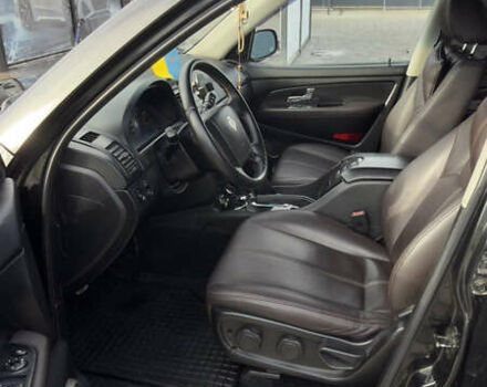 Черный Cанг Йонг Рекстон, объемом двигателя 2.7 л и пробегом 280 тыс. км за 8500 $, фото 5 на Automoto.ua