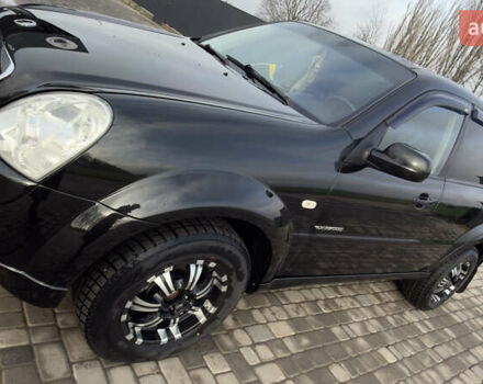 Черный Cанг Йонг Рекстон, объемом двигателя 2.7 л и пробегом 280 тыс. км за 8500 $, фото 1 на Automoto.ua