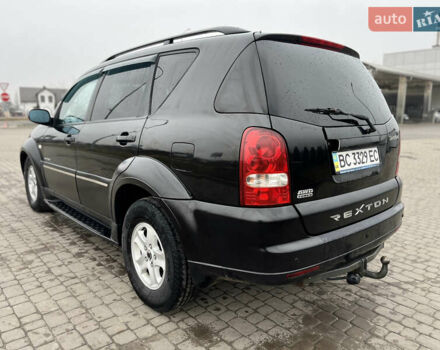 Чорний Cанг Йонг Rexton, об'ємом двигуна 2.69 л та пробігом 234 тис. км за 7150 $, фото 3 на Automoto.ua