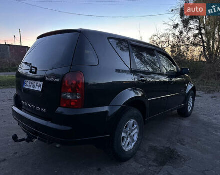 Чорний Cанг Йонг Rexton, об'ємом двигуна 2.7 л та пробігом 312 тис. км за 5950 $, фото 3 на Automoto.ua