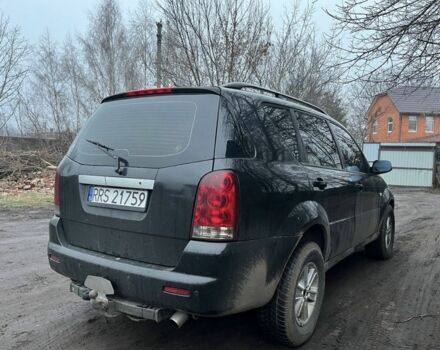 Черный Cанг Йонг Рекстон, объемом двигателя 2.7 л и пробегом 247 тыс. км за 2500 $, фото 3 на Automoto.ua