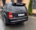 Черный Cанг Йонг Рекстон, объемом двигателя 2.7 л и пробегом 385 тыс. км за 5500 $, фото 4 на Automoto.ua