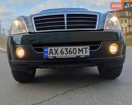 Черный Cанг Йонг Рекстон, объемом двигателя 2.7 л и пробегом 240 тыс. км за 7000 $, фото 5 на Automoto.ua