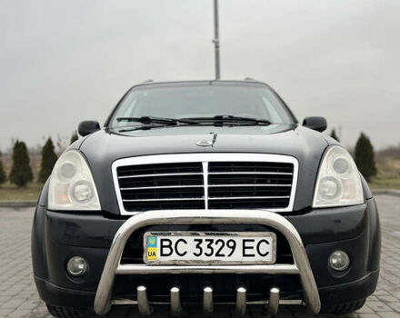 Чорний Cанг Йонг Rexton, об'ємом двигуна 2.69 л та пробігом 234 тис. км за 7150 $, фото 9 на Automoto.ua