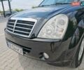 Черный Cанг Йонг Рекстон, объемом двигателя 2.7 л и пробегом 225 тыс. км за 7800 $, фото 3 на Automoto.ua