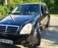Черный Cанг Йонг Рекстон, объемом двигателя 2.7 л и пробегом 282 тыс. км за 5200 $, фото 1 на Automoto.ua