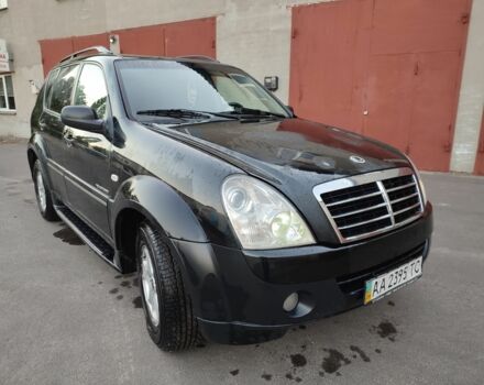 Чорний Cанг Йонг Rexton, об'ємом двигуна 0 л та пробігом 293 тис. км за 5950 $, фото 2 на Automoto.ua