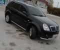 Черный Cанг Йонг Рекстон, объемом двигателя 2.7 л и пробегом 215 тыс. км за 7650 $, фото 2 на Automoto.ua