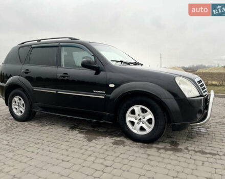 Чорний Cанг Йонг Rexton, об'ємом двигуна 2.69 л та пробігом 234 тис. км за 7150 $, фото 7 на Automoto.ua