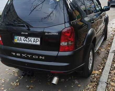 Чорний Cанг Йонг Rexton, об'ємом двигуна 2.7 л та пробігом 398 тис. км за 7500 $, фото 1 на Automoto.ua
